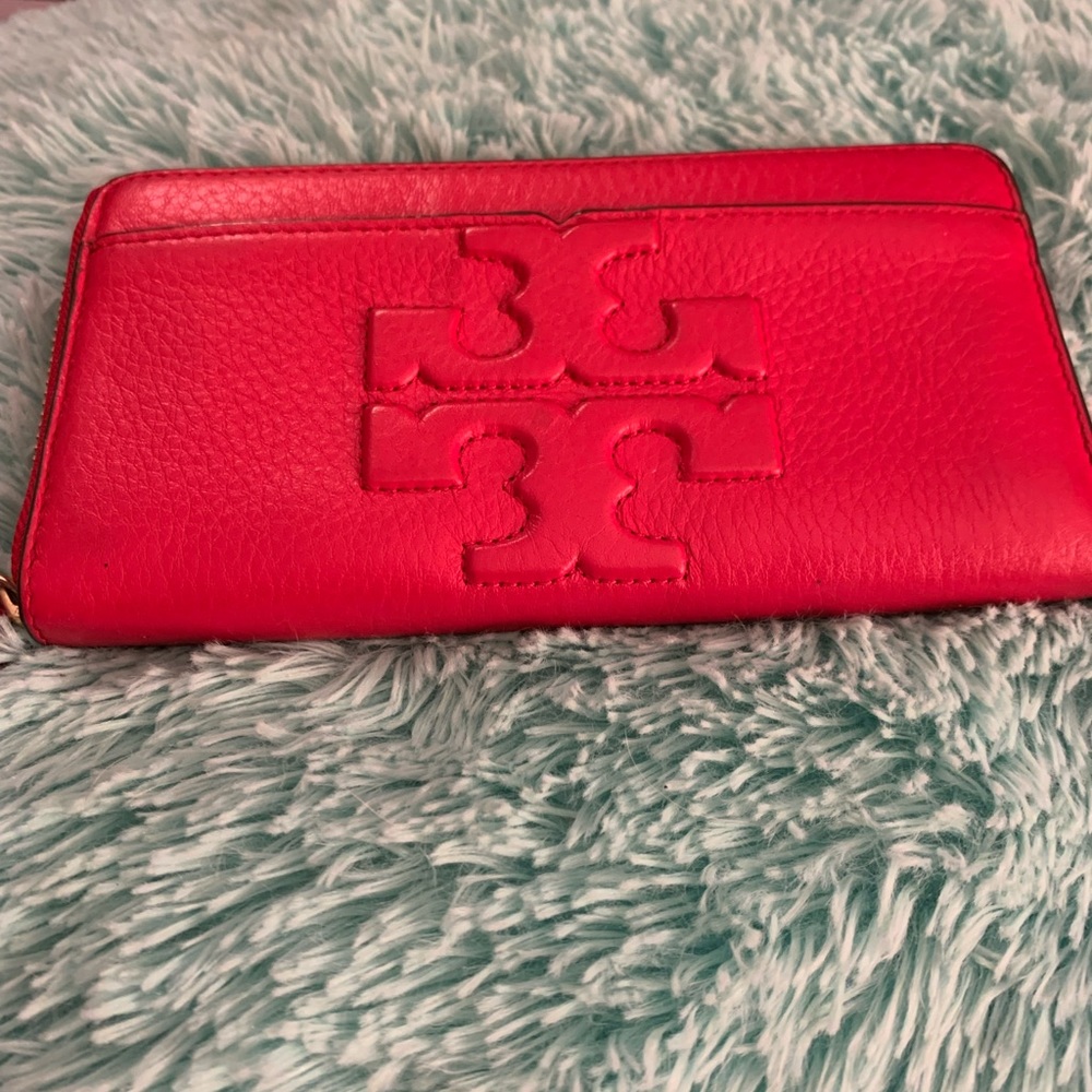 Tory Burch wallet